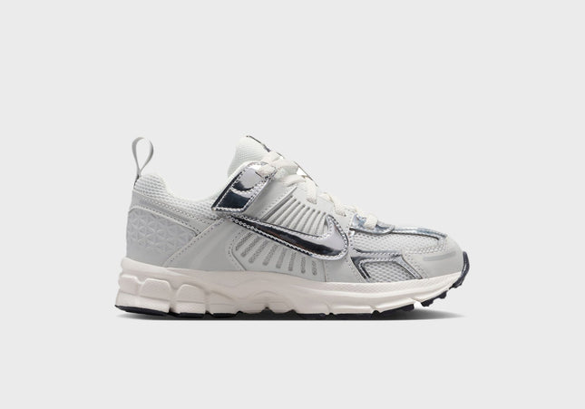 Nike PS Vomero 5 - Photon Dust / Chrome / Gridiron / Sail