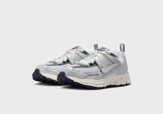 Nike GS Vomero 5 - Photon Dust / Chrome / Gridiron / Sail