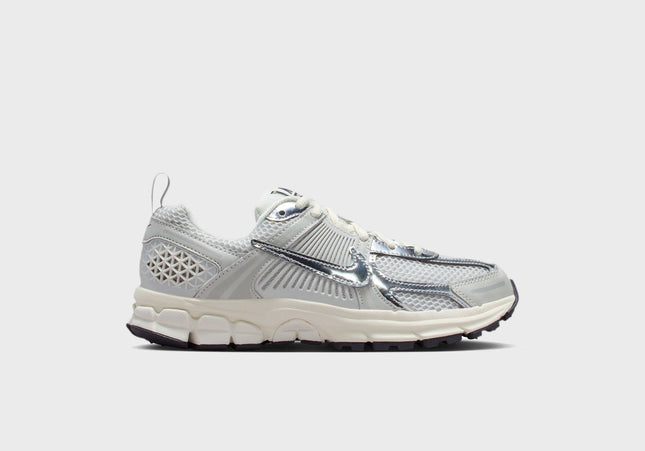 Nike GS Vomero 5 - Photon Dust / Chrome / Gridiron / Sail