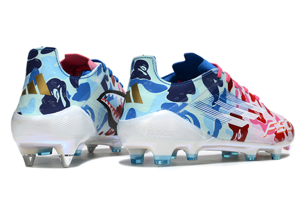 Adidas F50 Elite SG x BAPE Lace soleplate – SG stud configuration engineered for explosive traction on natural wet grass pitches.