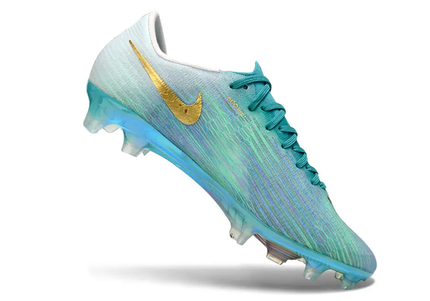 Elite football boots, Nike Air Zoom Mercurial Vapor XVII Elite FG, designed for speed