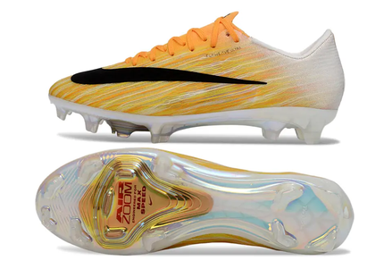 Elite football boots, Nike Air Zoom Mercurial Vapor XVII Elite FG, for advanced players