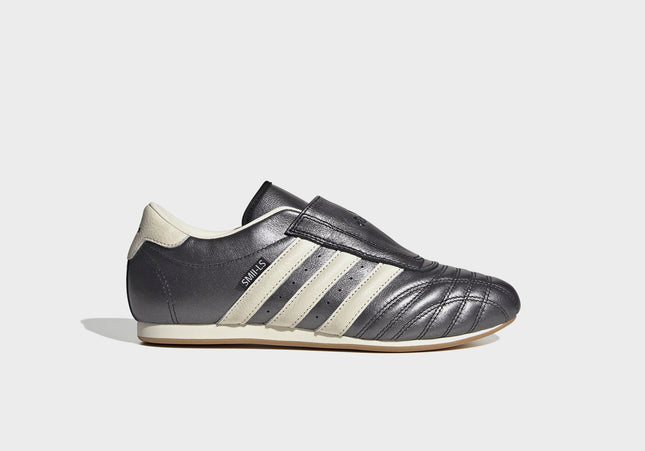 adidas WMNS Taekwondo - Core Black / Silver Metallic / Gum 3