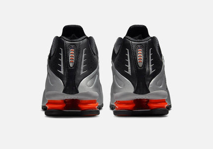 Nike Shox R4 - Metallic Silver / Black / Picante Red / Metallic Silver