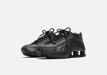 Nike WMNS Shox R4 - Black / Black / Max Orange