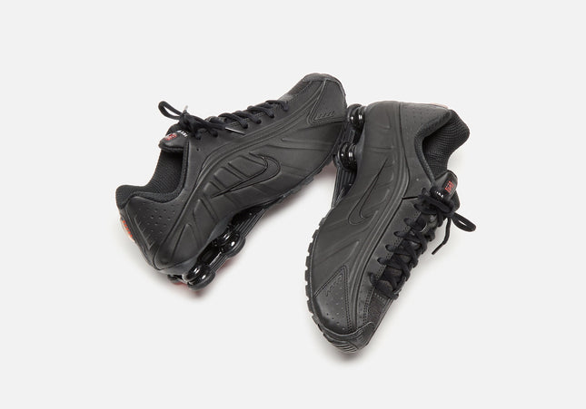 Nike WMNS Shox R4 - Black / Black / Max Orange
