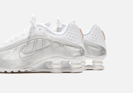 Nike WMNS Shox R4 - White / Metallic Silver / Max Orange / White