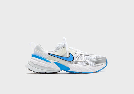 Nike WMNS V2K Run - White / Pure Platinum / Summit White / Light Photo Blue