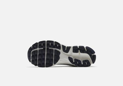 Nike WMNS Zoom Vomero 5 - Photon Dust / Chrome / Gridiron / Sail
