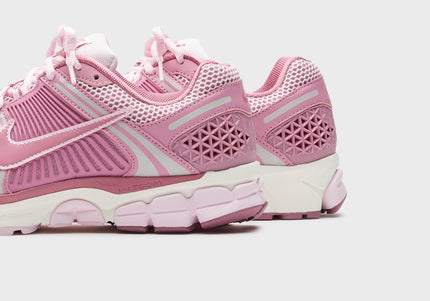 Nike WMNS Zoom Vomero 5 - Elemental Pink / Desert Berry