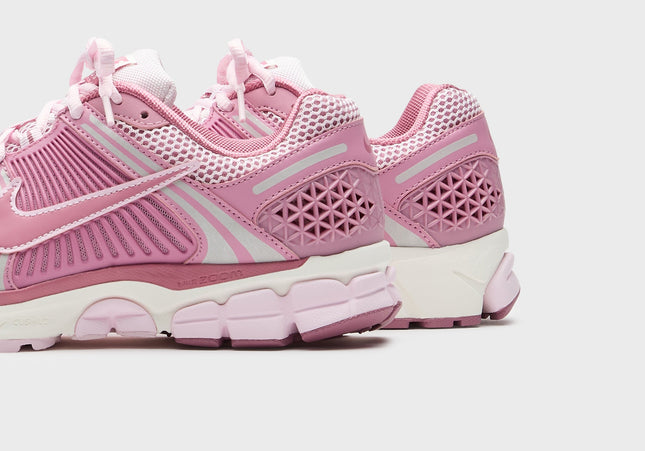 Nike WMNS Zoom Vomero 5 - Elemental Pink / Desert Berry