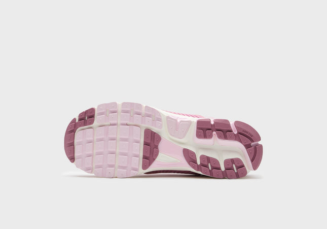 Nike WMNS Zoom Vomero 5 - Elemental Pink / Desert Berry
