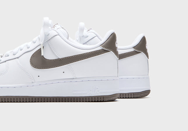 Nike Air Force 1 '07 - White / Cave Stone