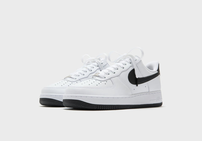 Nike Air Force 1 '07 - White / Black