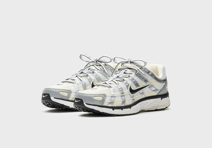 Nike WMNS P-6000 - Coconut Milk / Black / Summit White