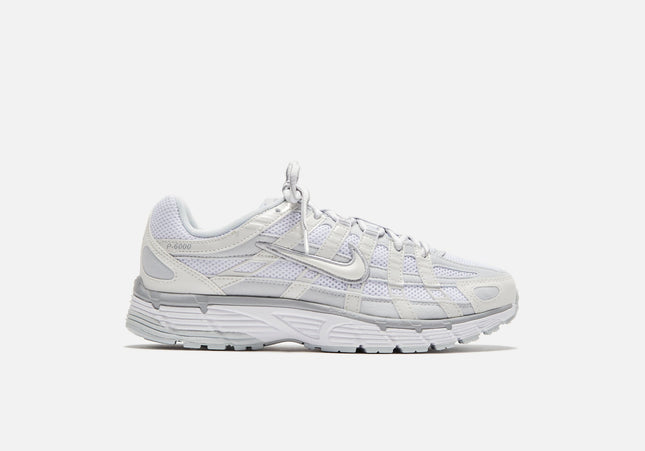 Nike WMNS P-6000 - Metallic Summit White / White / Pure Platin