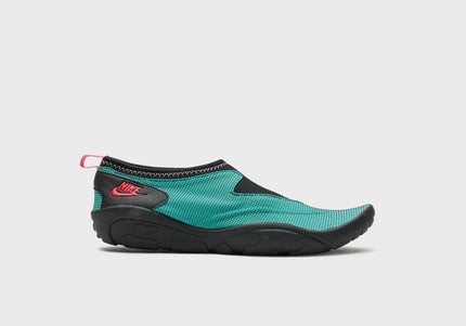 Nike Aqua Turf - Turbo Green / Black / Washed Coral / Team Scarlet