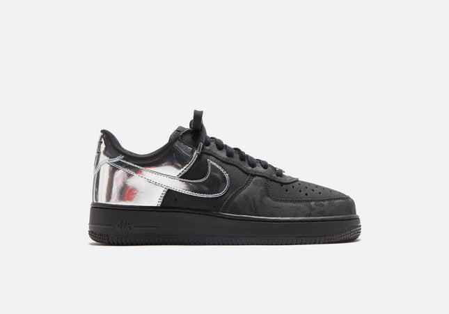 Nike Air Force 1 - Black / Metallic Silver