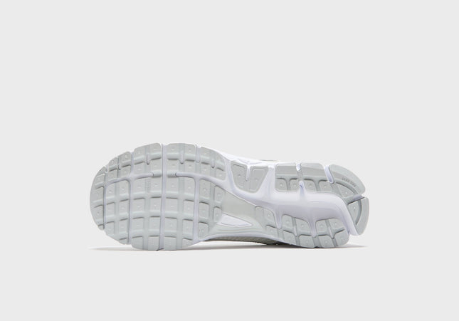 Nike WMNS Zoom Vomero 5 - Metallic White / Metallic Silver / Summit White