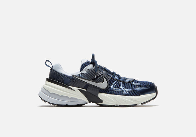 Nike V2K Run - Obsidian / Obsidian / Thunder Blue / Wolf