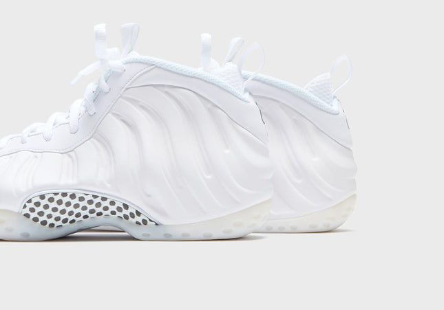 Nike Air Foamposite One - Soft White / White