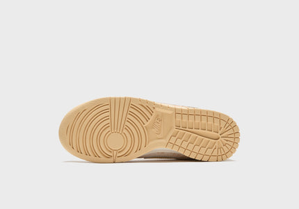 Nike WMNS Dunk Low - Light Orewood Brown / University Red / Black / Sesame
