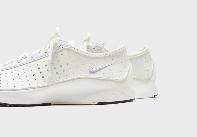 Nike WMNS Air Superfly - White / Metallic Silver / Black / Sail