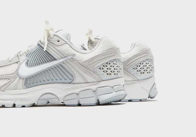 Nike WMNS Zoom Vomero 5 - Pure Platinum / Summit White