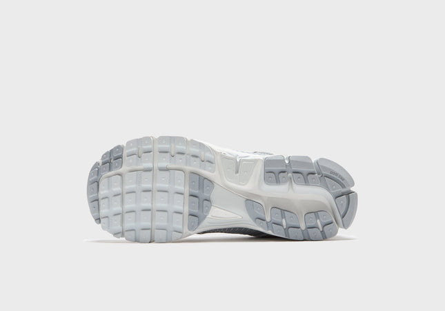 Nike WMNS Zoom Vomero 5 - Pure Platinum / Summit White