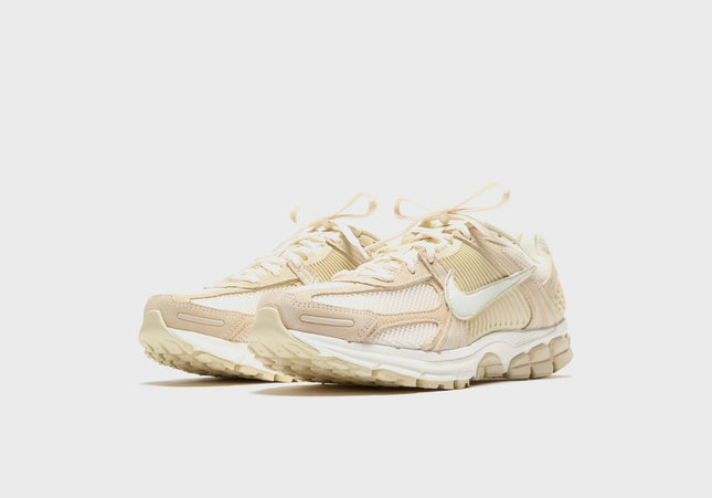 Nike WMNS Zoom Vomero 5 - Beach / Sail / Light Khaki