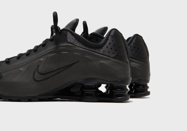 Nike Shox R4 - Black / Black / Black / Bright Crimson