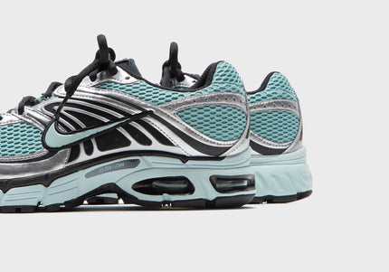 Nike WMNS Air Max Moto 2K - Cannon / Green Haze / Black / Metallic Silver