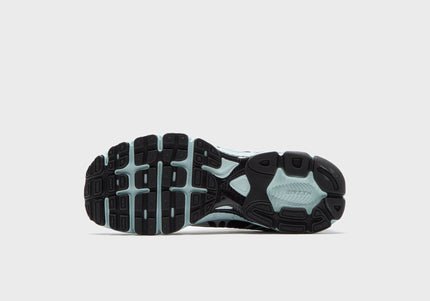 Nike WMNS Air Max Moto 2K - Cannon / Green Haze / Black / Metallic Silver