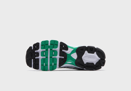 Nike WMNS Air Max Moto 2K - White / Stadium Green / Metallic Silver