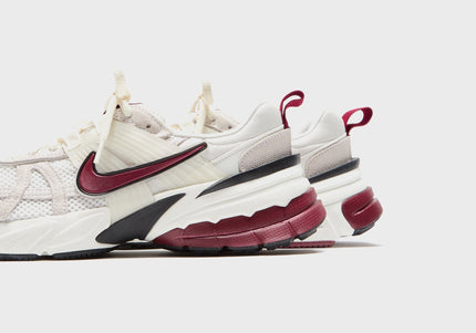 Nike WMNS V2K Run SE - White / Team Red / Black