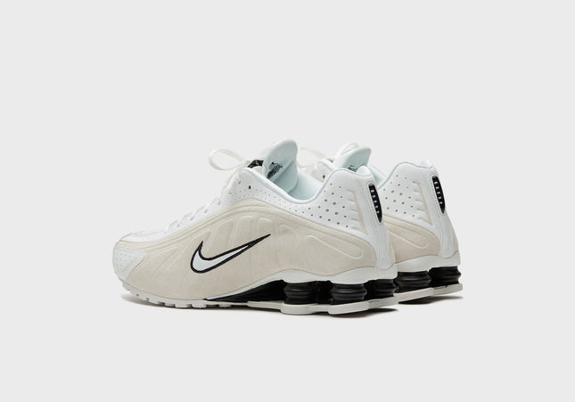 Nike WMNS Shox R4 - Summit White / Black / Light Orewood Brown