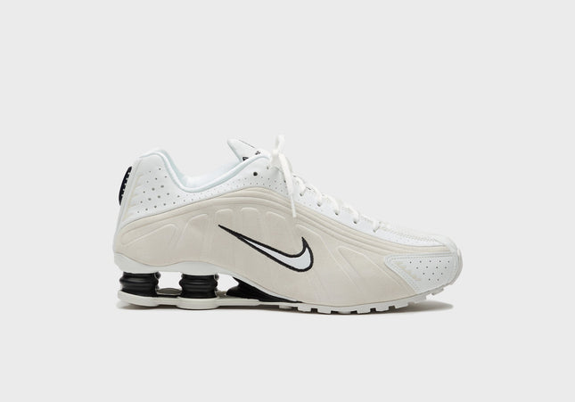 Nike WMNS Shox R4 - Summit White / Black / Light Orewood Brown