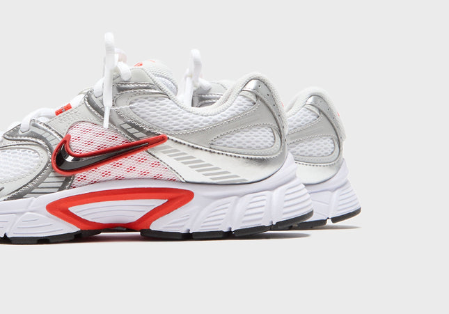 Nike WMNS V5 Rnr - White / Picante Red / Vast Grey / Black