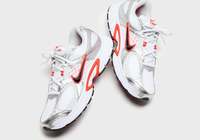 Nike WMNS V5 Rnr - White / Picante Red / Vast Grey / Black