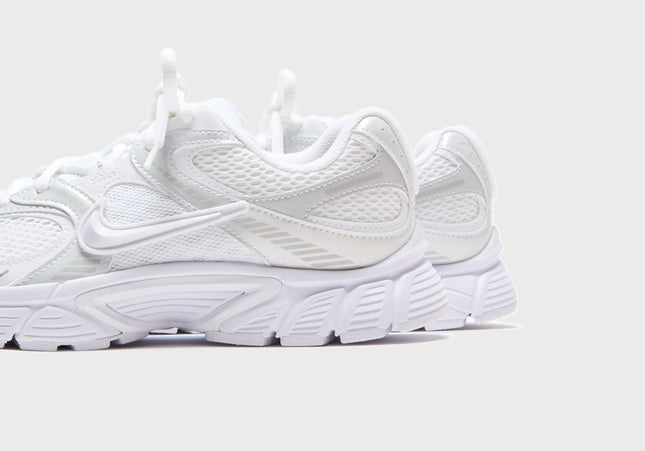Nike WMNS V5 Rnr - White /Black / Metallic Silver