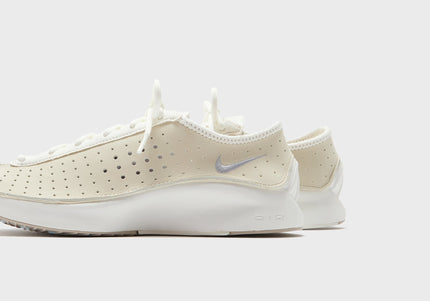Nike WMNS Air Superfly - Coconut Milk / Metallic Silver