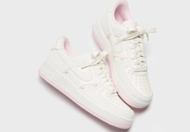 Nike WMNS Air Force 1 '07 LX - Sail / Pink Foam