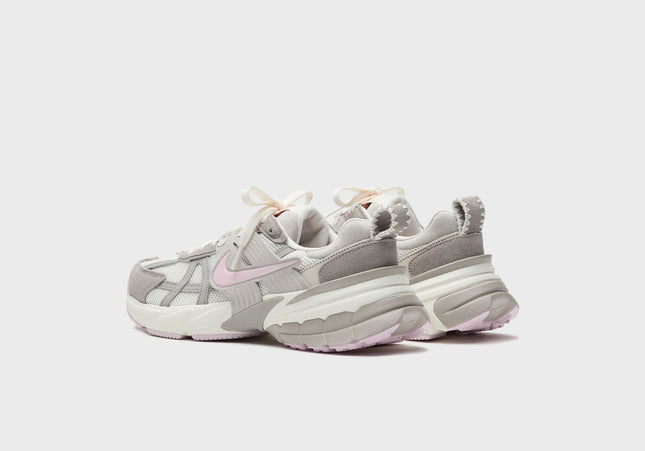 Nike WMNS V2K Run - Sail / Pink Foam / College Grey