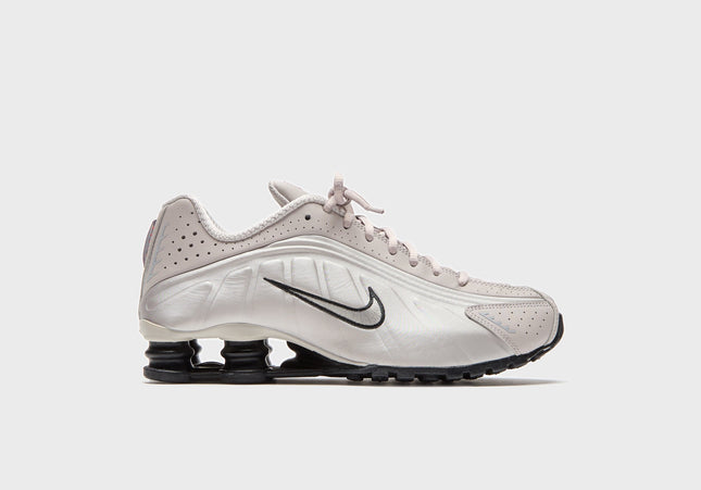 Nike Shox R4 - College Grey / University Red / Metallic Silver / Black