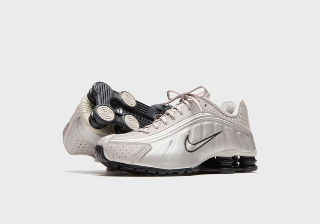 Nike Shox R4 - College Grey / University Red / Metallic Silver / Black