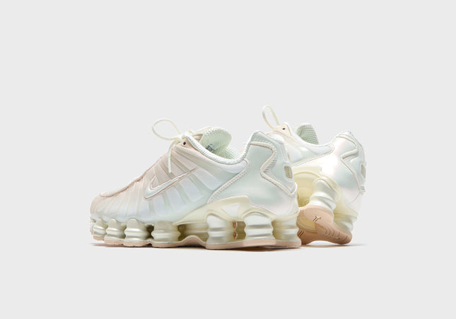 Nike WMNS Shox TL- Pearl White / Soft Pearl / Particle Pink