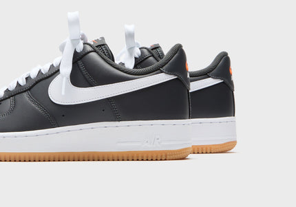 Nike Air Force 1 '07 LV8 - Anthracite / Gum