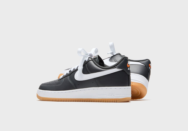 Nike Air Force 1 '07 LV8 - Anthracite / Gum