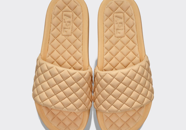 Women's Lusso Pool Slide Camel